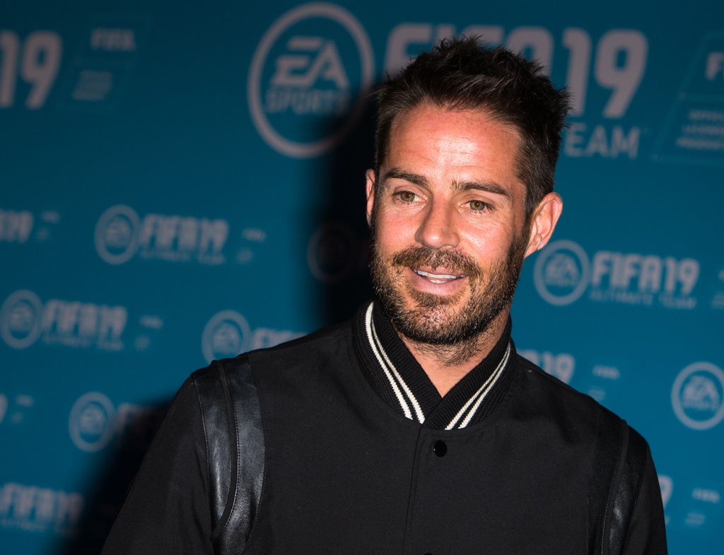 小雷:击败切尔西是阿莫林执教曼联最大胜利,比赛疯狂精彩又混乱