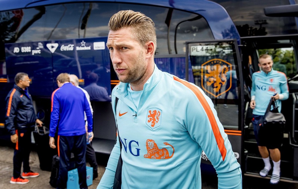 斯特克伦堡:当年被卢西奥撞进医院后他没来看望我,但斯内德来了